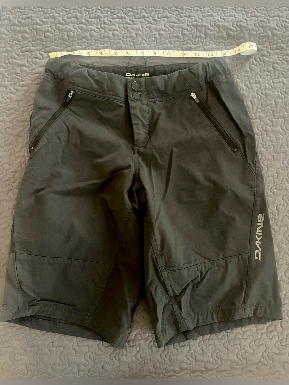 Dakine women’s mountain biking shorts